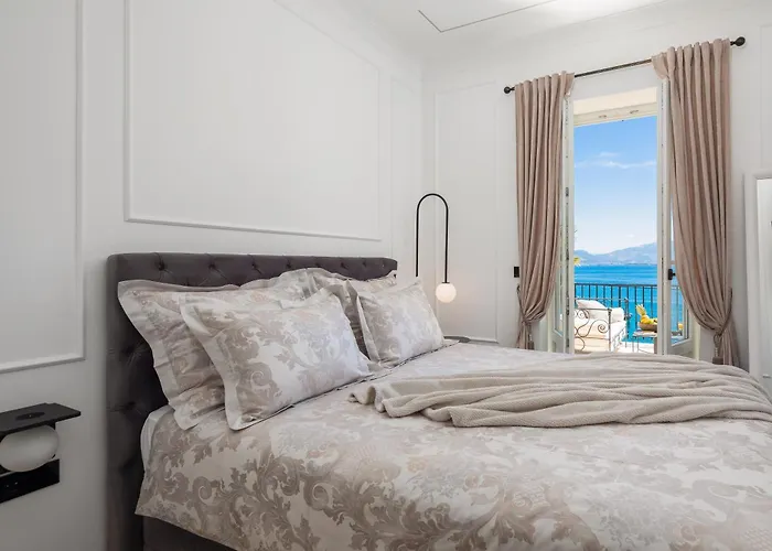 L'orizzonte 斯拉汀